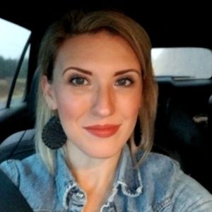 Meet your Posher, Laticia